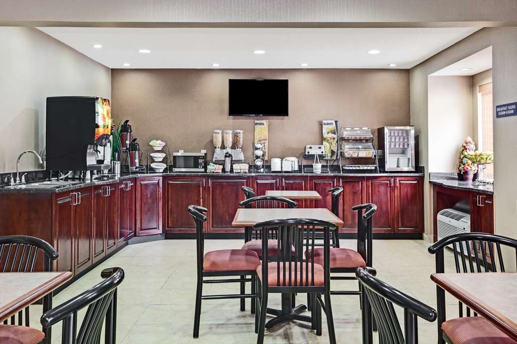 Microtel Inn & Suites By Wyndham Charleston Faciliteiten foto